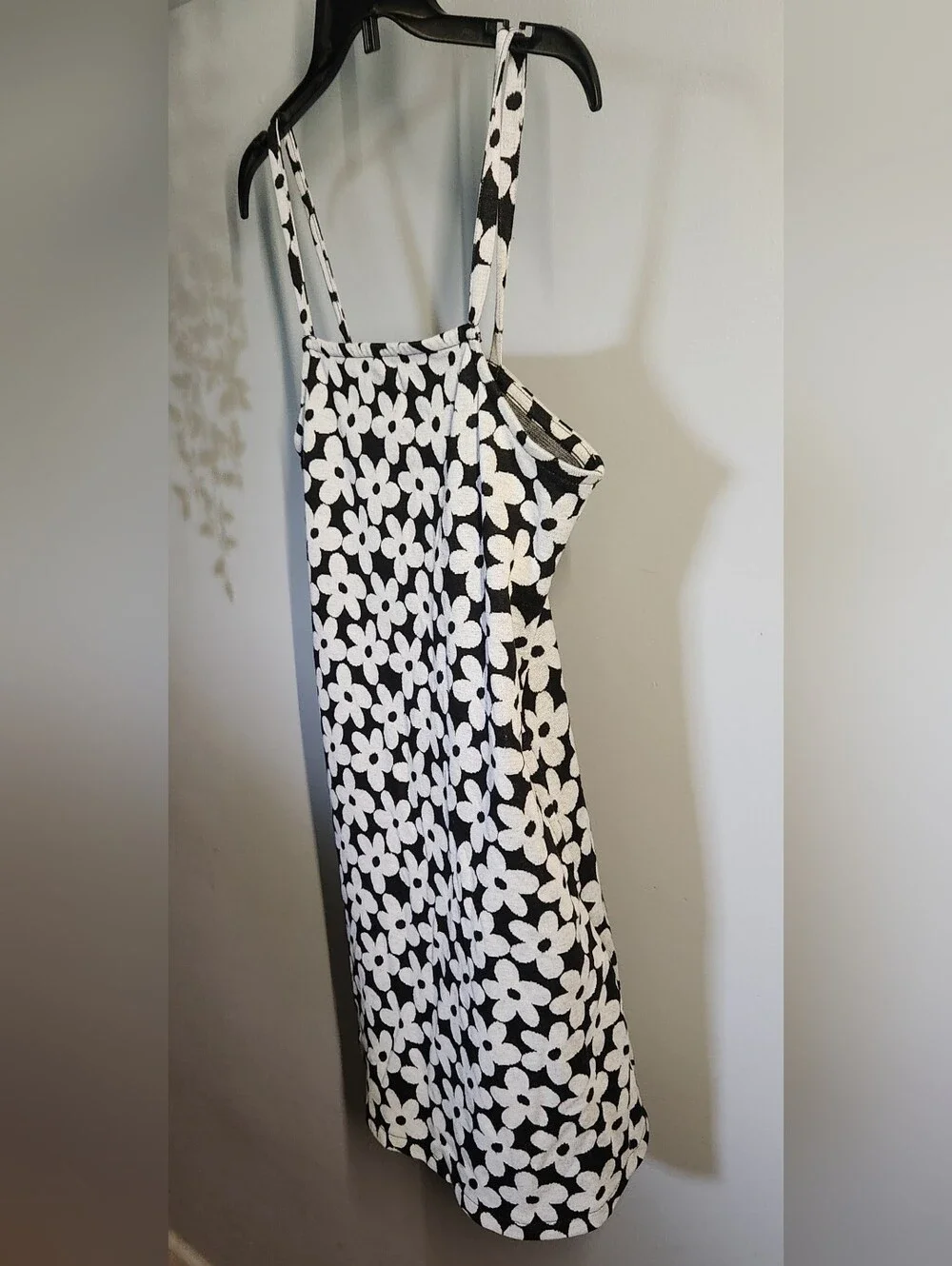 Old Navy Knit Dress/Jumper Black & White Daisy - Girls XL 14-16